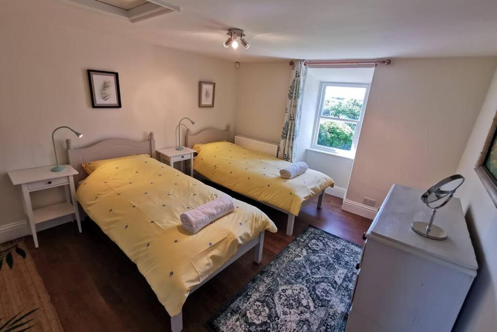 Cosy, Coastal Retreat With A Large Garden Villa Monreith Dış mekan fotoğraf